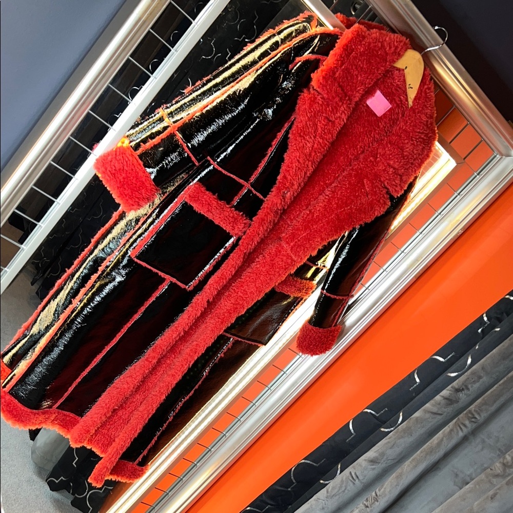Azalea Wang Black Patent & Crimson Faux Fur Maxi Coat 🍒🖤